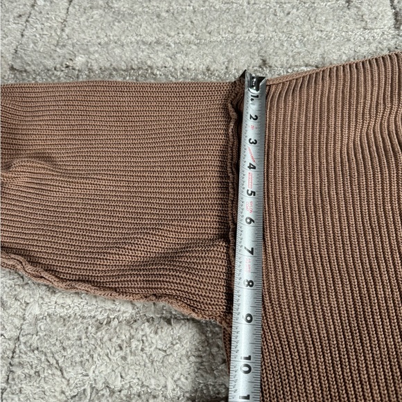 Aerie Women's Crew Neck Sweater - Picture 7 of 12